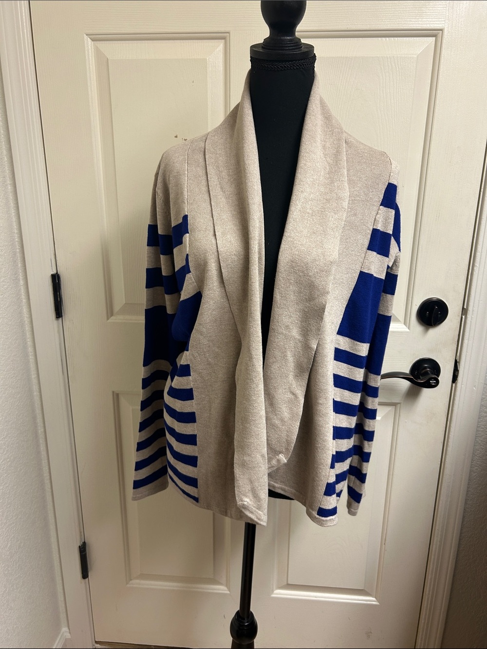 Genny Tan and blue medium cardigan, 77% Rayon, 23% nylon, NWT
